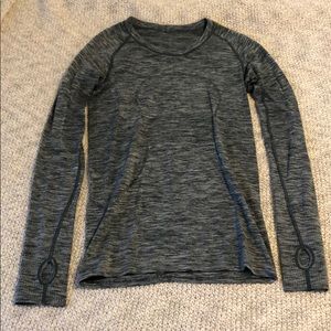 Lululemon long sleeve run swiftly shirt